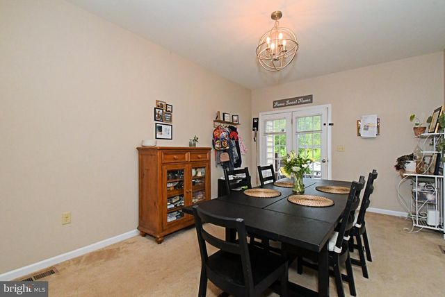 2152 DANVILLE DR, Pennsburg, PA 18073