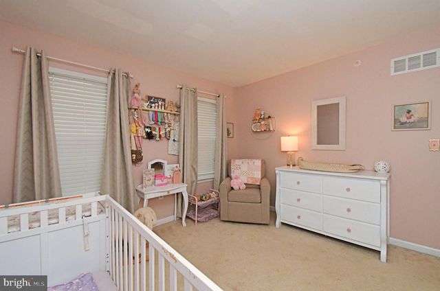 2152 DANVILLE DR, Pennsburg, PA 18073