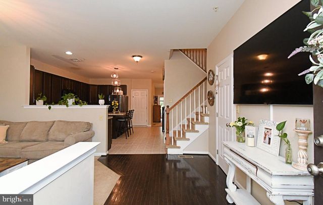 2152 DANVILLE DR, Pennsburg, PA 18073