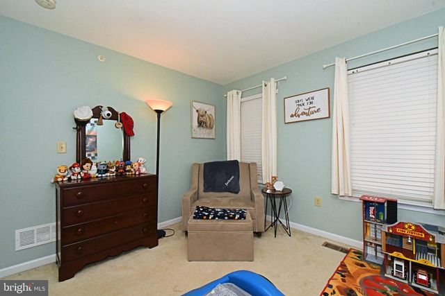 2152 DANVILLE DR, Pennsburg, PA 18073