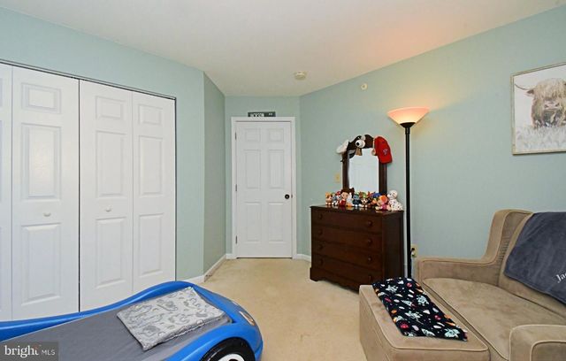 2152 DANVILLE DR, Pennsburg, PA 18073