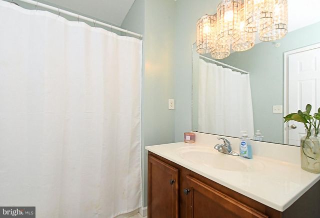 2152 DANVILLE DR, Pennsburg, PA 18073