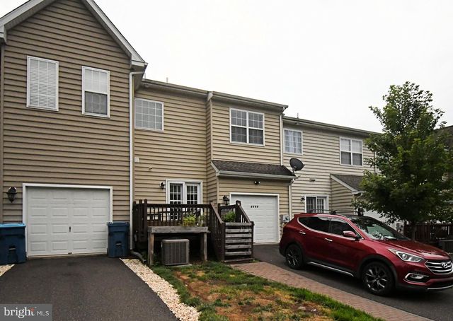 2152 DANVILLE DR, Pennsburg, PA 18073