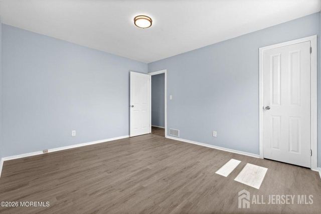 31 Stevens Road, Edison, NJ 08817