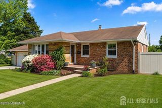 31 Stevens Road, Edison, NJ 08817