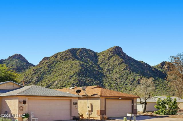 3304 W Athenee Court, Tucson, AZ 85746