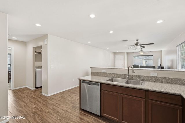 3304 W Athenee Court, Tucson, AZ 85746