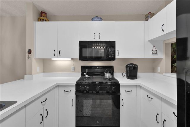 1189 NW Lombardy Drive, Port St. Lucie, FL 34986