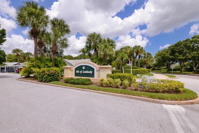 1189 NW Lombardy Drive, Port St. Lucie, FL 34986