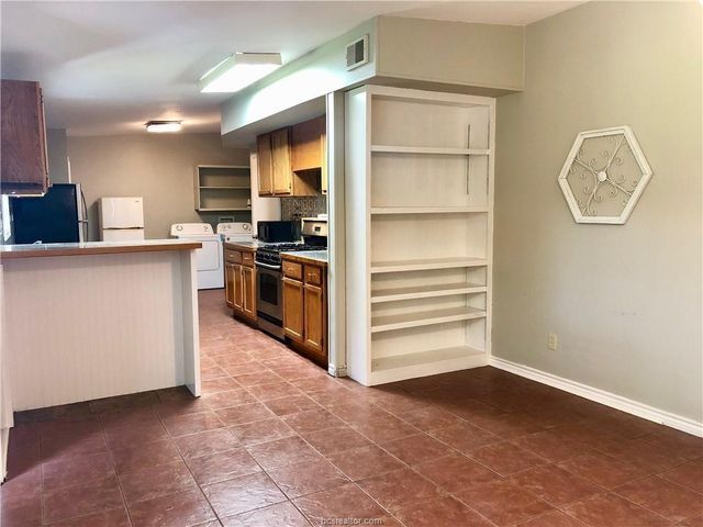 807 Vine Street, Bryan, TX 77802