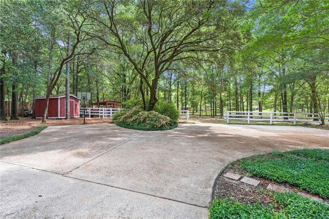 3651 Russells Lane, Mobile, AL 36619