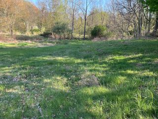 19 Laporte Drive, Norwich, CT 06360