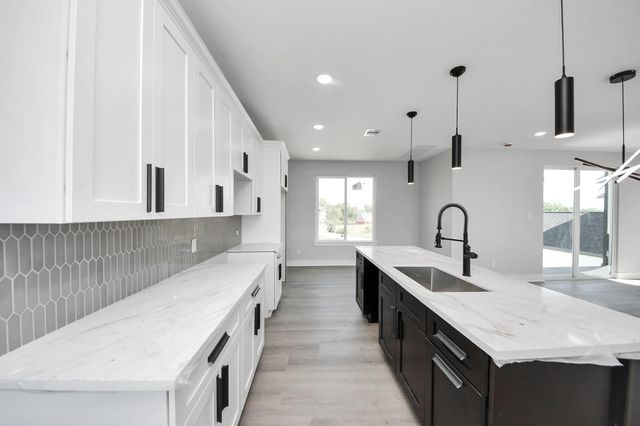 216 San Jacinto Street, La Porte, TX 77571