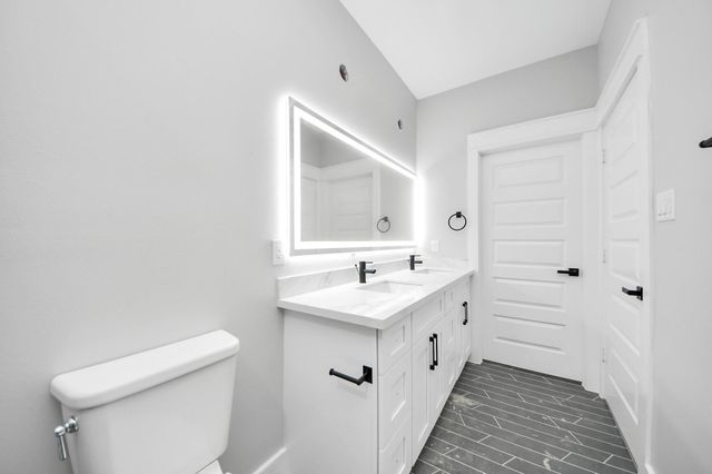 216 San Jacinto Street, La Porte, TX 77571