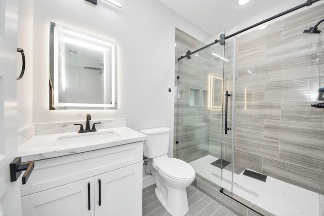 216 San Jacinto Street, La Porte, TX 77571