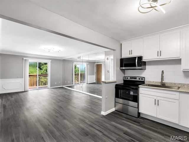 2741 Westphalia Court F, St Louis, MO 63129