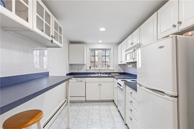 242 Wayland Avenue 2, Providence, RI 02906