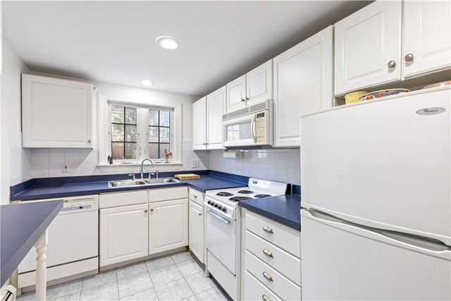 242 Wayland Avenue 2, Providence, RI 02906