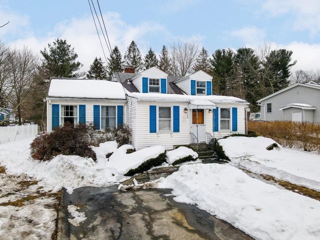 126 Groton Road, Chelmsford, MA 01863