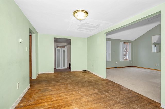 126 Groton Road, Chelmsford, MA 01863