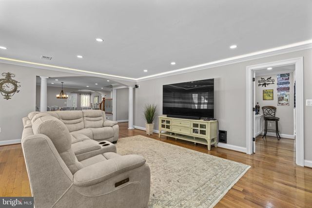 18611 BROOKE RD, Sandy Spring, MD 20860