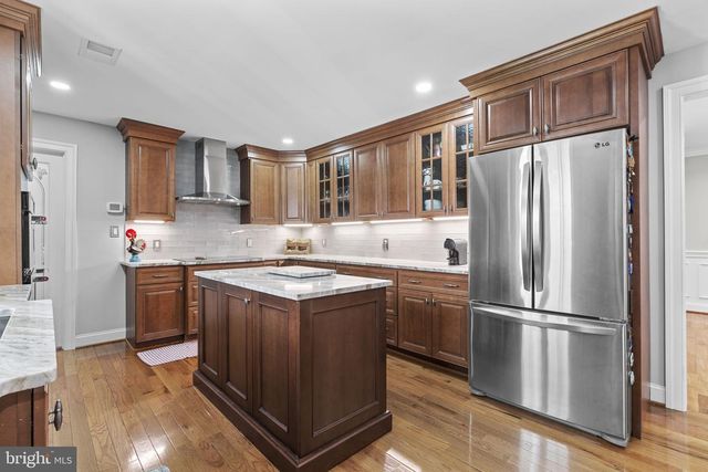 18611 BROOKE RD, Sandy Spring, MD 20860