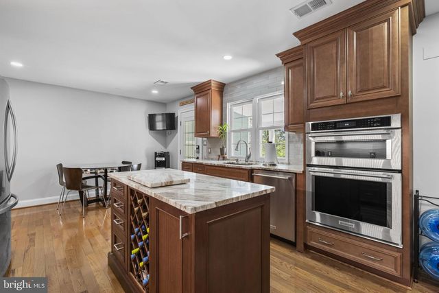 18611 BROOKE RD, Sandy Spring, MD 20860
