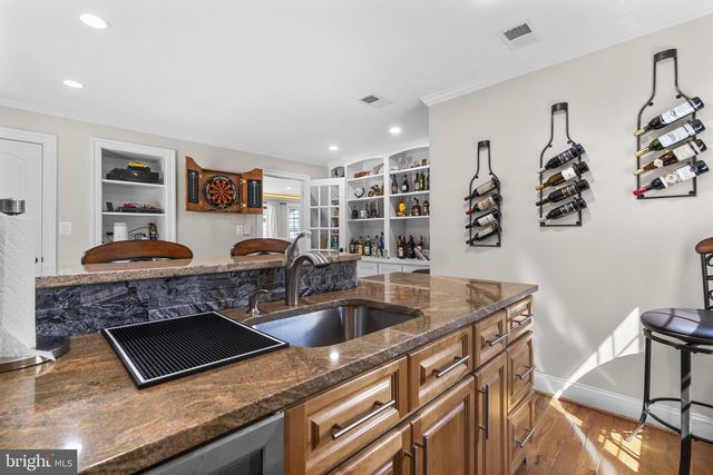 18611 BROOKE RD, Sandy Spring, MD 20860