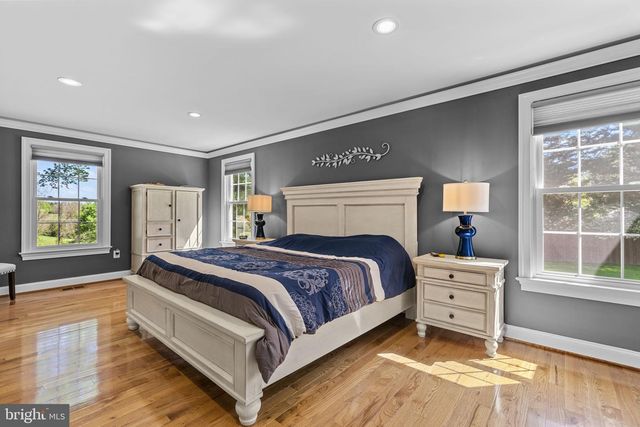 18611 BROOKE RD, Sandy Spring, MD 20860