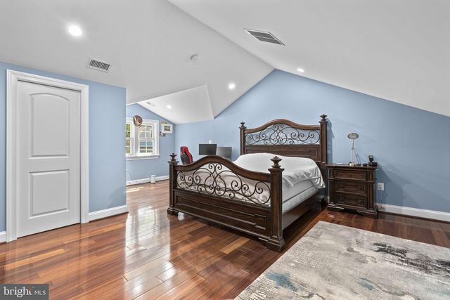 18611 BROOKE RD, Sandy Spring, MD 20860