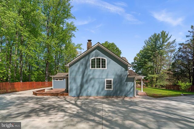 18611 BROOKE RD, Sandy Spring, MD 20860