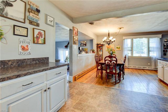 44 N Court ST, Windsor, VA 23487