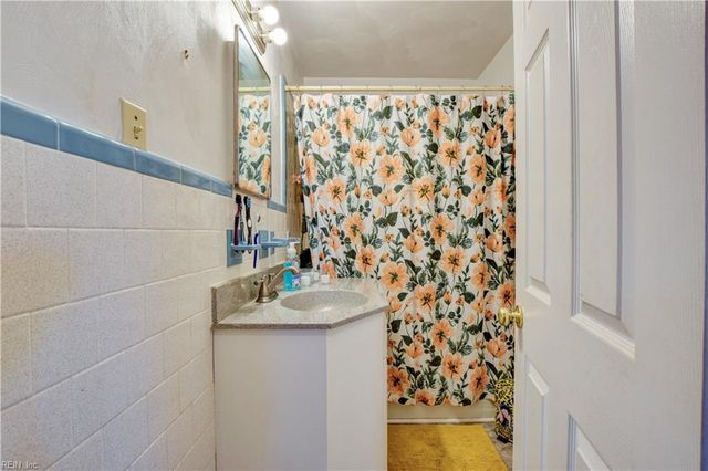 44 N Court ST, Windsor, VA 23487