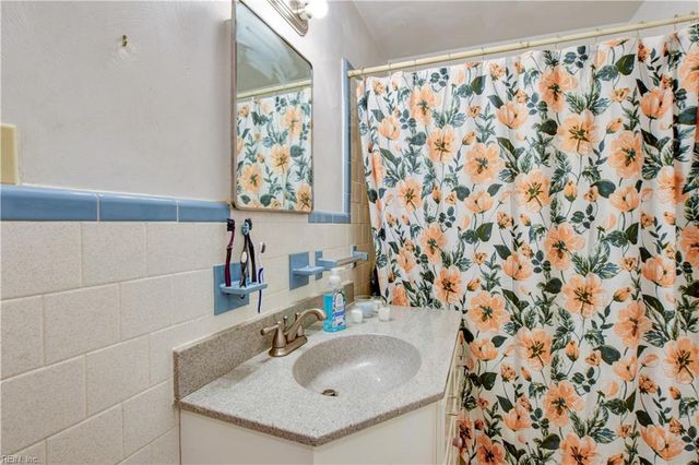 44 N Court ST, Windsor, VA 23487