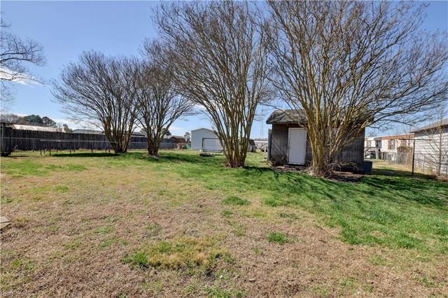 44 N Court ST, Windsor, VA 23487