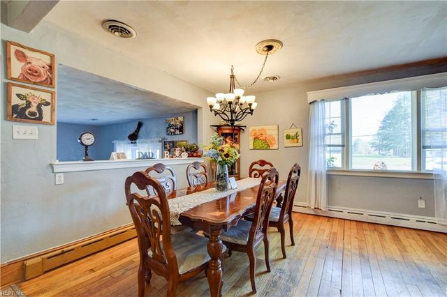 44 N Court ST, Windsor, VA 23487