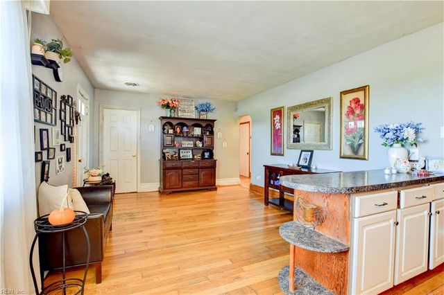 44 N Court ST, Windsor, VA 23487