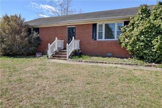 44 N Court ST, Windsor, VA 23487