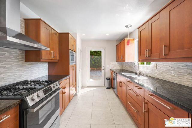 2030 S Bob O Link Lane, Palm Springs, CA 92264
