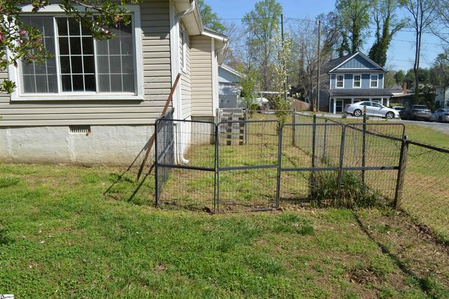 108 Clayton Street, Greer, SC 29650