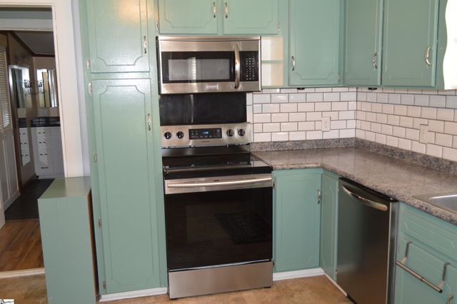 108 Clayton Street, Greer, SC 29650