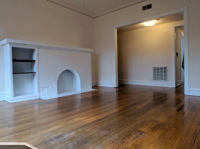 2518 N Kedzie Avenue 3W, Chicago, IL 60647