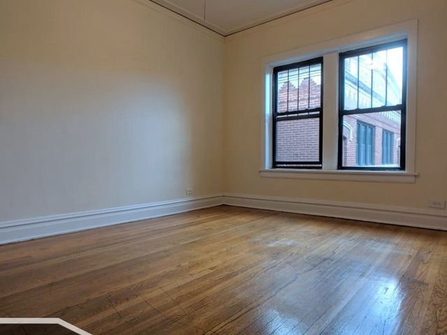 2518 N Kedzie Avenue 3W, Chicago, IL 60647