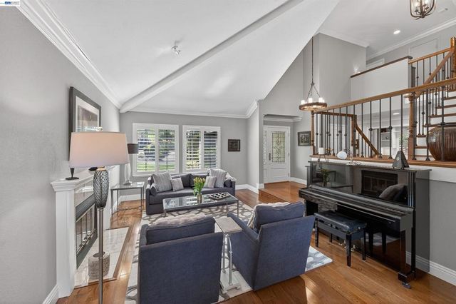 513 Buttonwood Drive, Danville, CA 94506