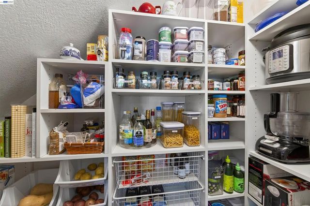 513 Buttonwood Drive, Danville, CA 94506