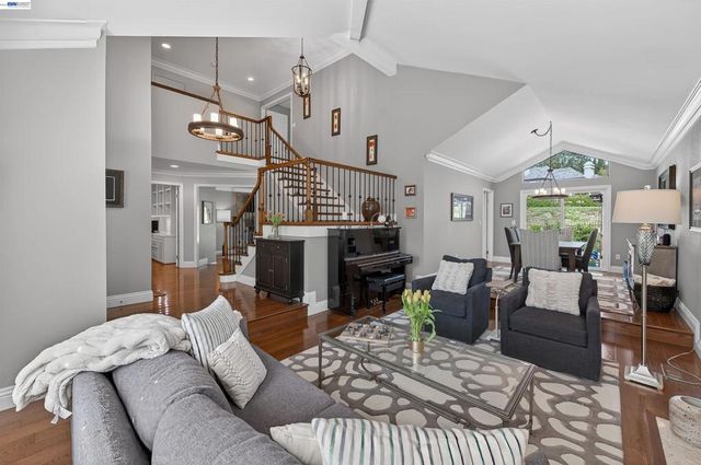 513 Buttonwood Drive, Danville, CA 94506