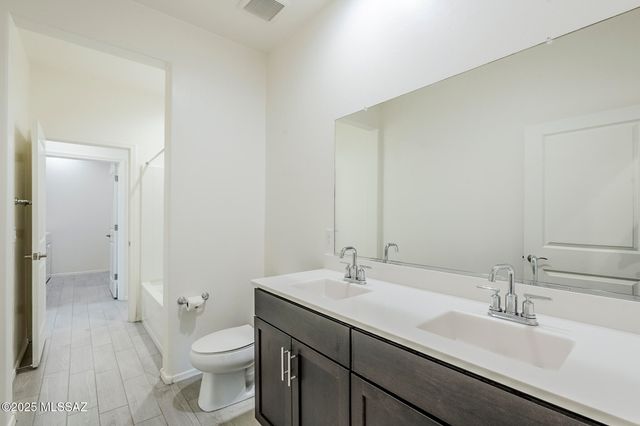 860 W Calle Nicoya, Sahuarita, AZ 85629