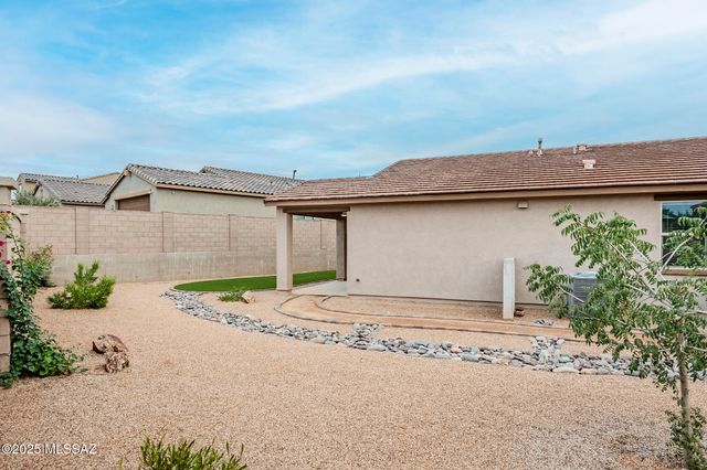 860 W Calle Nicoya, Sahuarita, AZ 85629