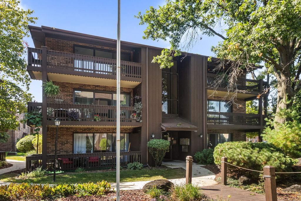 9545 Southwest Highway 5, Oak Lawn, IL 60453