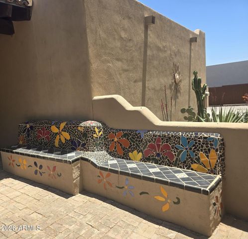 39507 N 10TH Street, Phoenix, AZ 85086